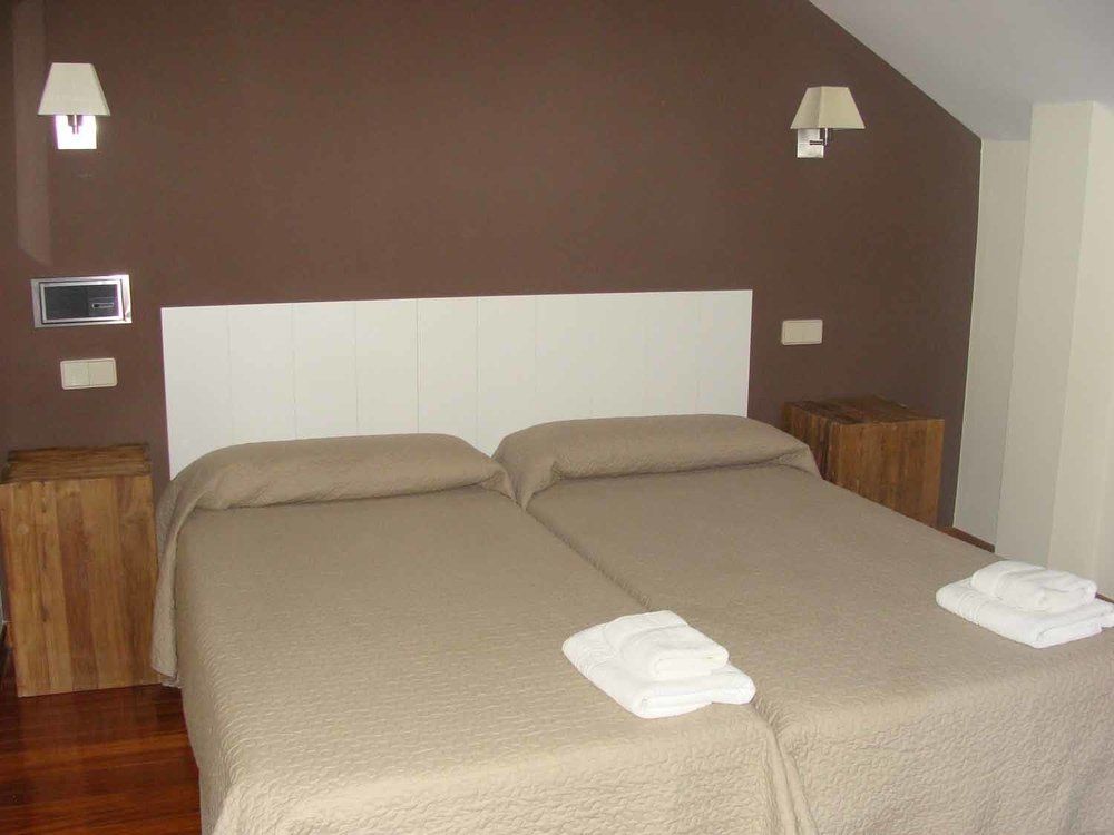 Hotel Montanas De Covadonga Cangas de Onis Exterior photo