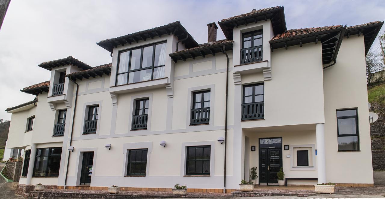 Hotel Montanas De Covadonga Cangas de Onis Exterior photo